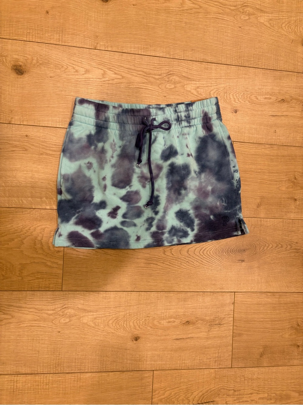 PINK Victoria's Secret Light Blue and Navy Tie-Dye Fleece Shorts